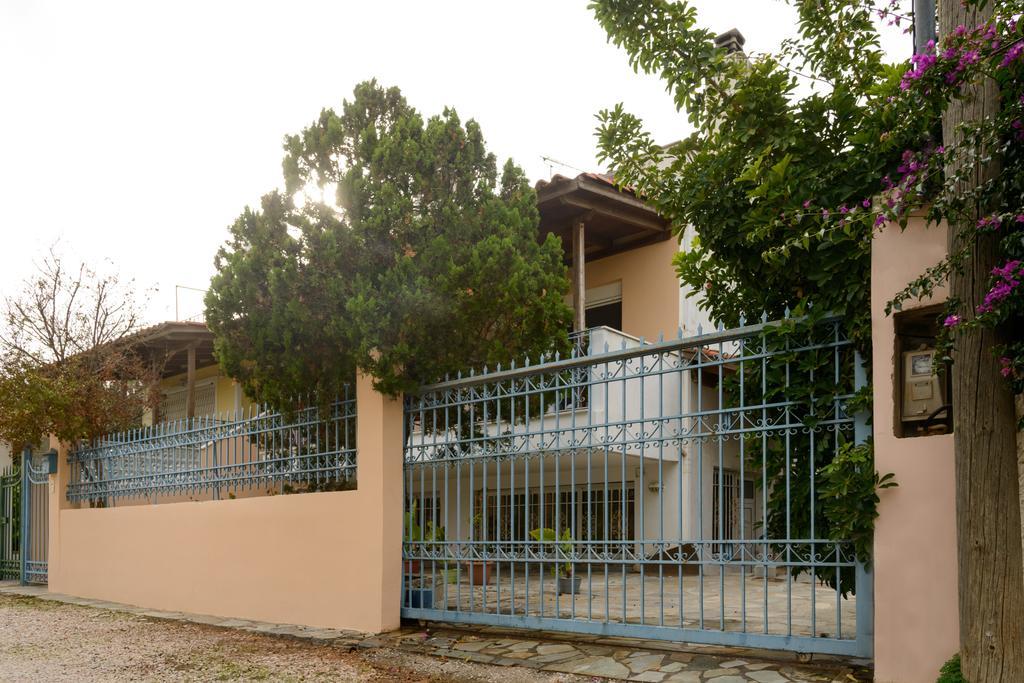 Вилла Athenian Spiti Луца Экстерьер фото